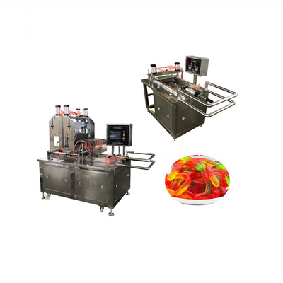 Soft Gummy Candy Depositing Machine Multifunctioneel en compact ontwerp 1900*900*1620mm
